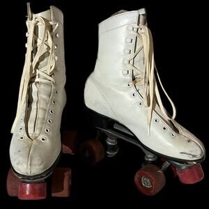 Vintage White Roller Derby Quad Roller Skates – Red Wheels